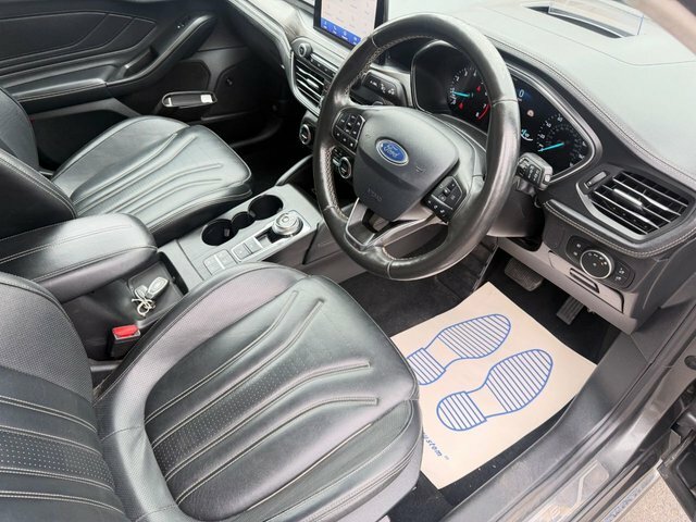 Ford Focus 1.0T Ecoboost Titanium #29