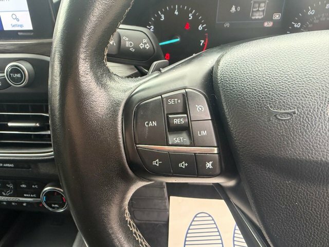 Ford Focus 1.0T Ecoboost Titanium #71