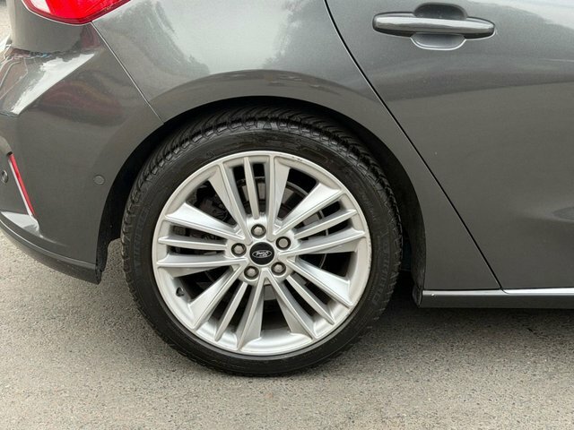 Ford Focus 1.0T Ecoboost Titanium #91