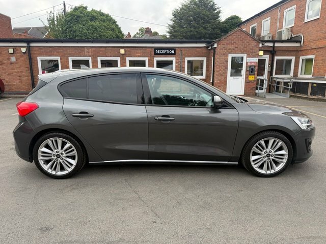 Ford Focus 1.0T Ecoboost Titanium #15