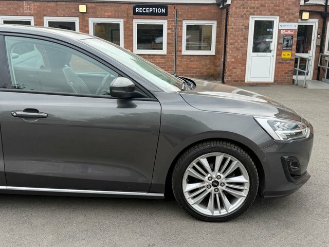 Ford Focus 1.0T Ecoboost Titanium #17
