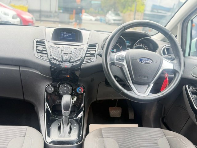 Ford Fiesta Hatchback Zetec Blue #8