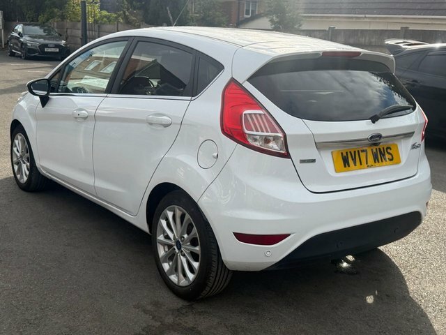 Ford Fiesta 1.0 Ecoboost Titanium White #25