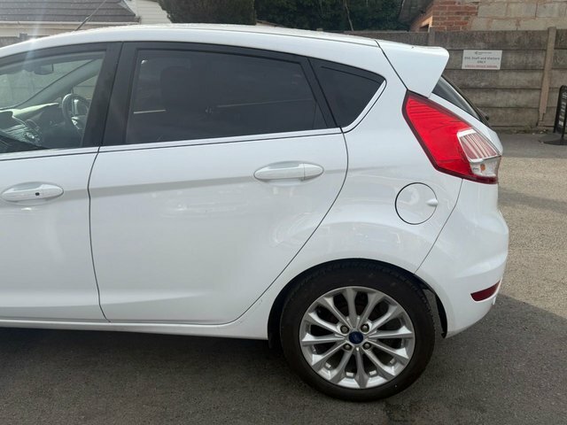 Ford Fiesta 1.0 Ecoboost Titanium White #28