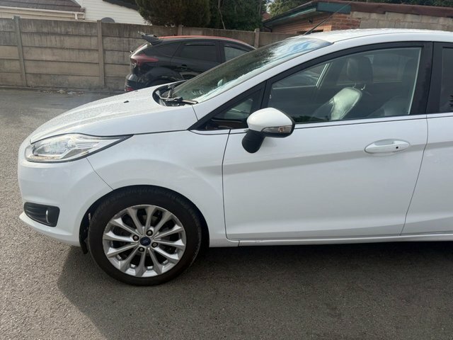 Ford Fiesta 1.0 Ecoboost Titanium White #27