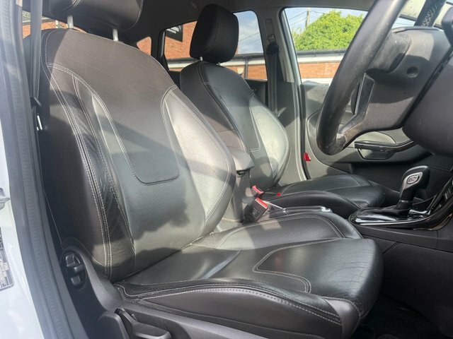 Ford Fiesta 1.0 Ecoboost Titanium White #47