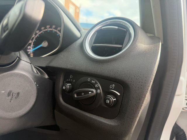 Ford Fiesta 1.0 Ecoboost Titanium White #48