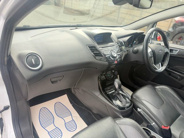 Ford Fiesta 1.0 Ecoboost Titanium White #23