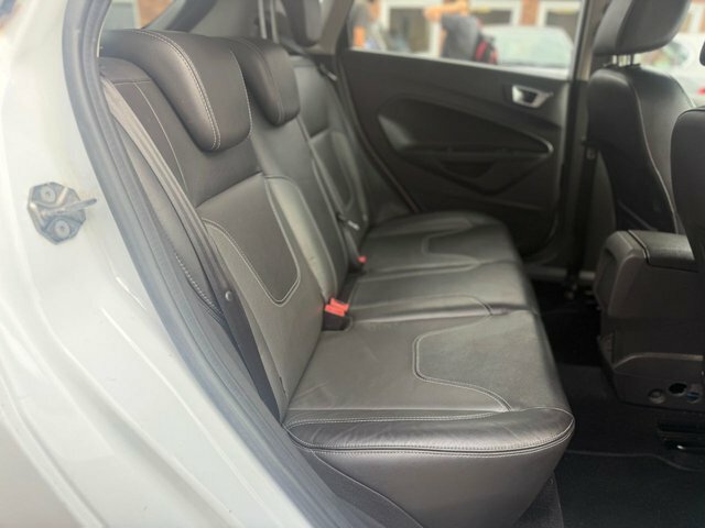 Ford Fiesta 1.0 Ecoboost Titanium White #58
