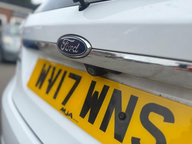 Ford Fiesta 1.0 Ecoboost Titanium White #42