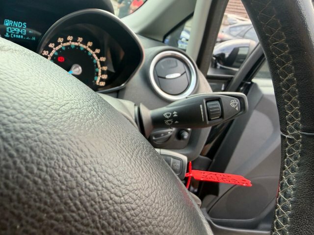 Ford Fiesta 1.0 Ecoboost Titanium Red #54