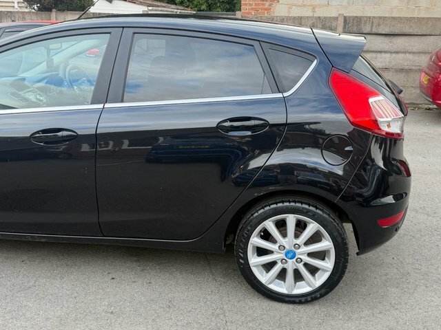 Ford Fiesta 1.0 Ecoboost Titanium Red #26
