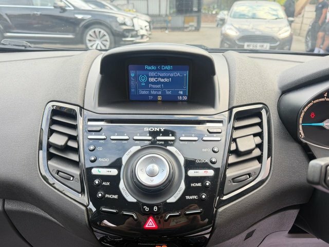 Ford Fiesta 1.0 Ecoboost Titanium Red #34