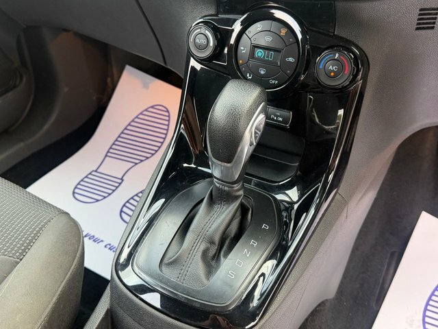 Ford Fiesta 1.0 Ecoboost Titanium Red #30