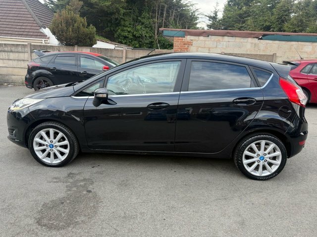 Ford Fiesta 1.0 Ecoboost Titanium Red #24