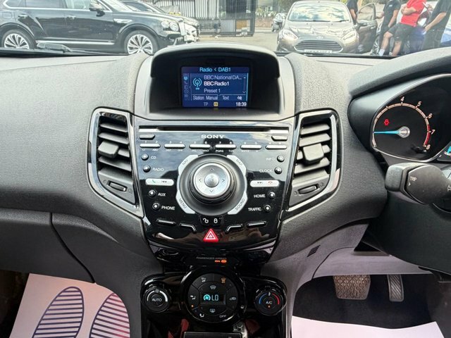 Ford Fiesta 1.0 Ecoboost Titanium Red #33