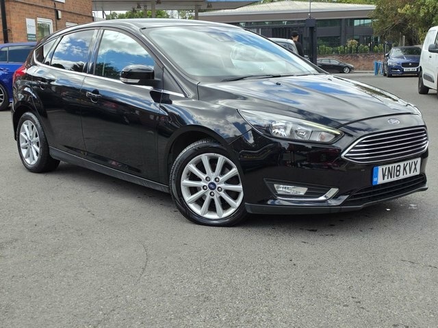 Ford Focus 1.0T Ecoboost Titanium Hatchback E Black