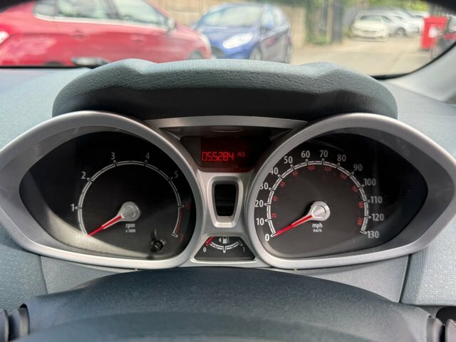 Ford Fiesta 1.25 Zetec White #22