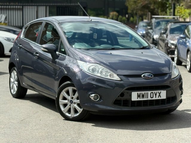 Ford Fiesta 1.25 Zetec White #1