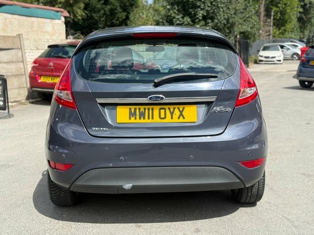 Ford Fiesta 1.25 Zetec White #9