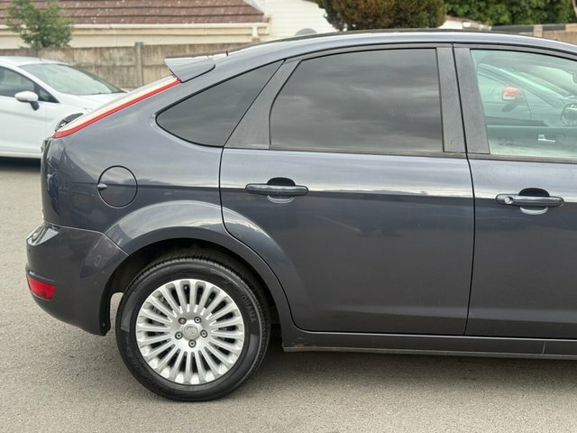 Ford Focus 2.0 Titanium Hatchback 192 G Grey #6