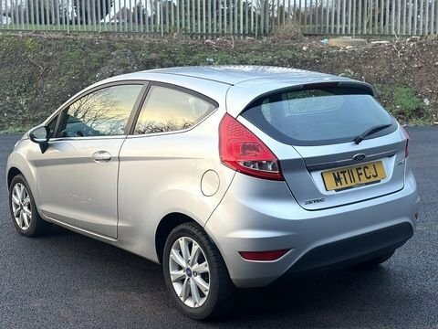 Ford Fiesta 1.25 Zetec Blue #9