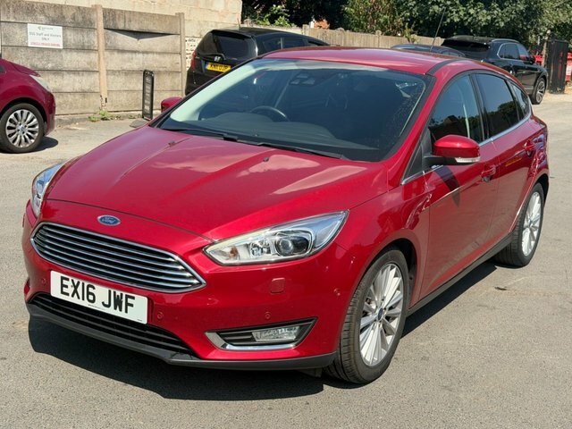 Ford Focus 1.0T Ecoboost Titanium X Hatchback Red #6