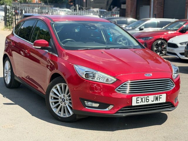 Ford Focus 1.0T Ecoboost Titanium X Hatchback Red #3