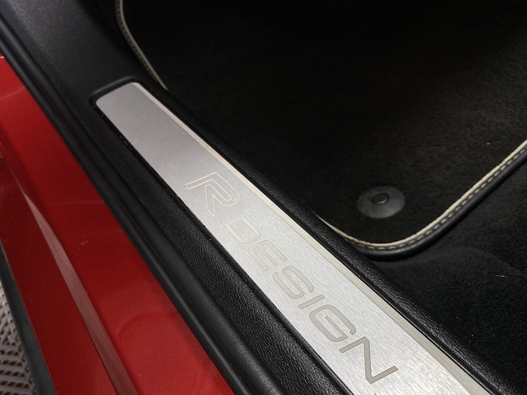 Volvo V60 D4 R-design YP19AMR Red #6