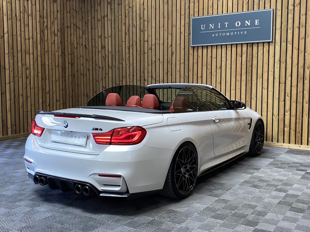 BMW M4 Biturbo Competition White #3