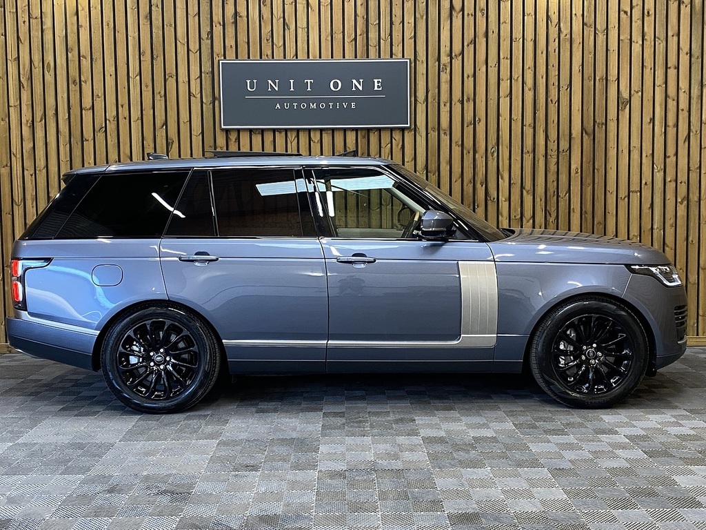 Land Rover Range Rover P400e Vogue Blue #2