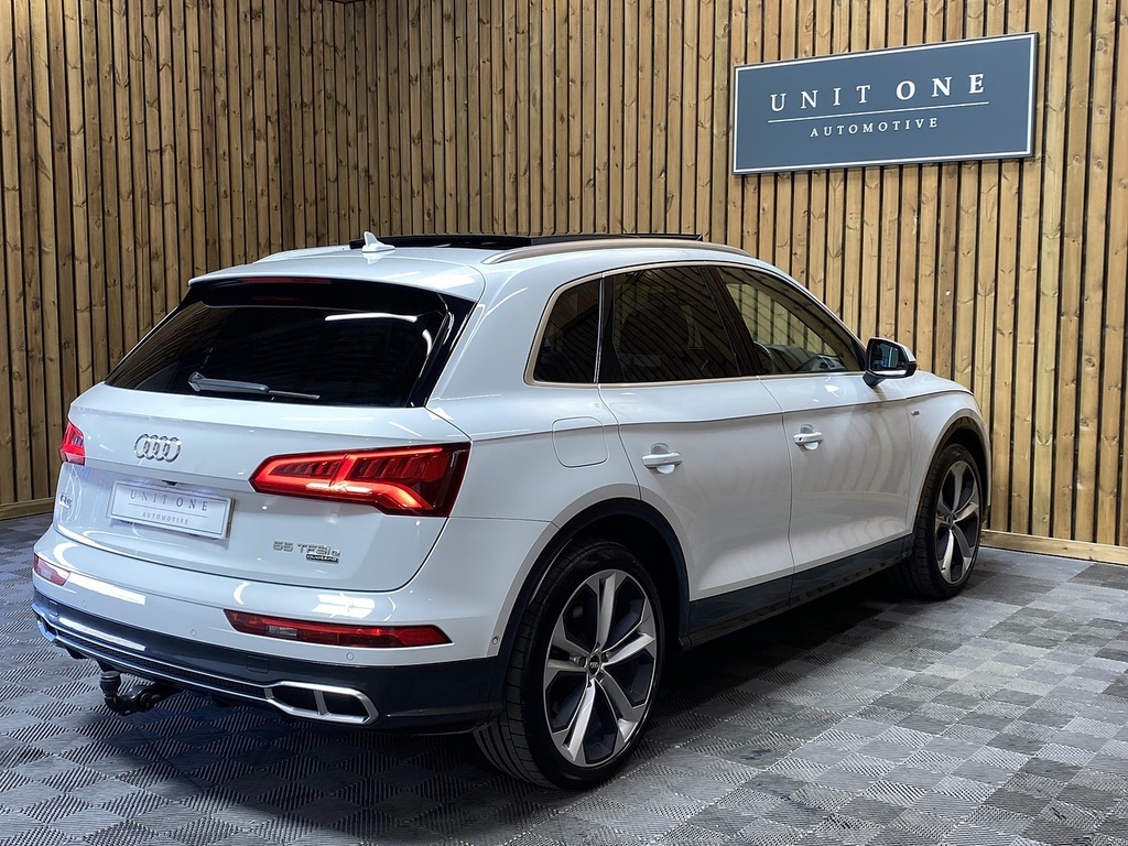 Audi Q5 Tfsie Vorsprung Competition White #3