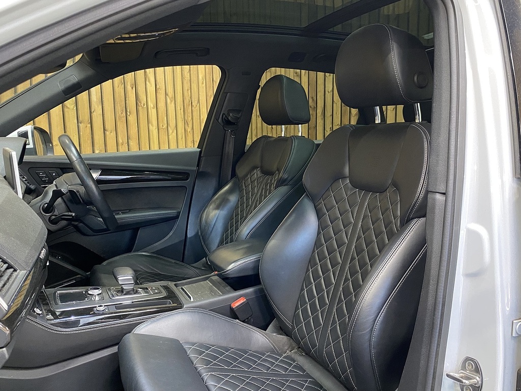 Audi Q5 Tfsie Vorsprung Competition White #4