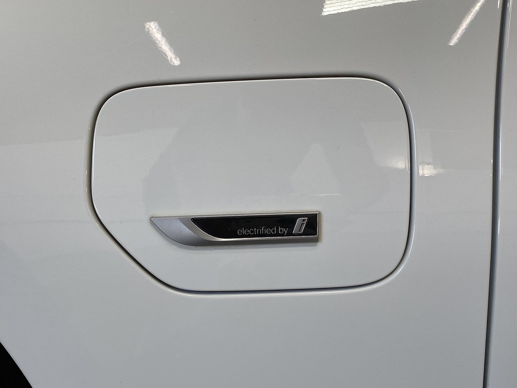 BMW 3 Series 330E M Sport PL21EPN White #4