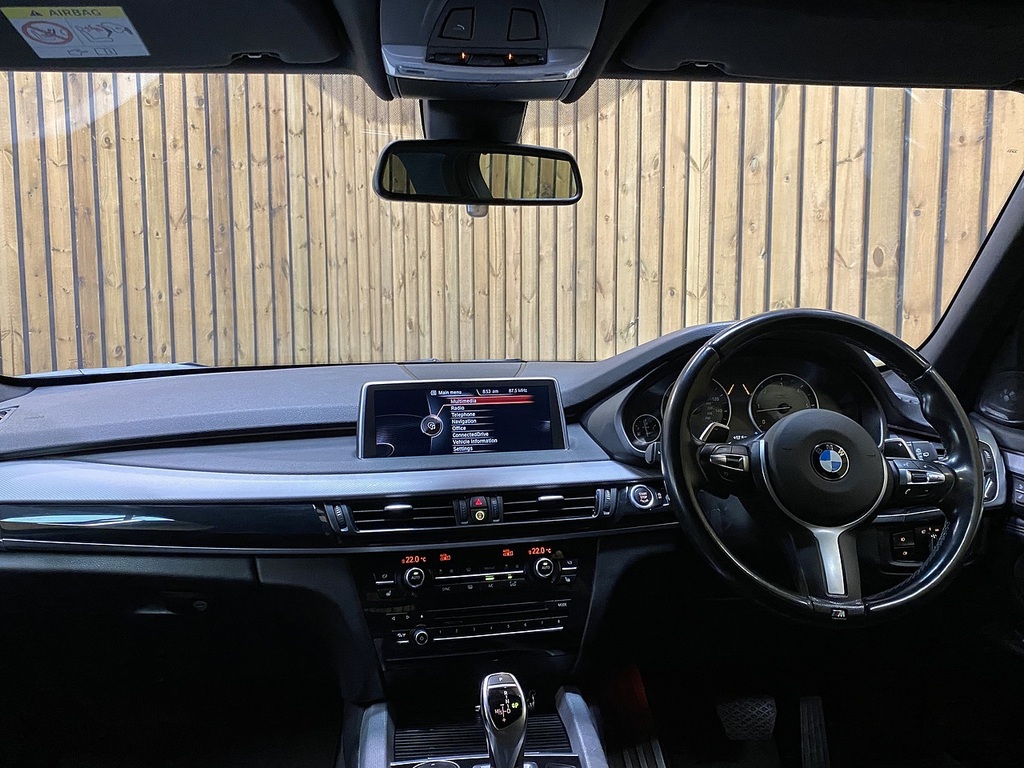 BMW X5 40D M Sport White #3