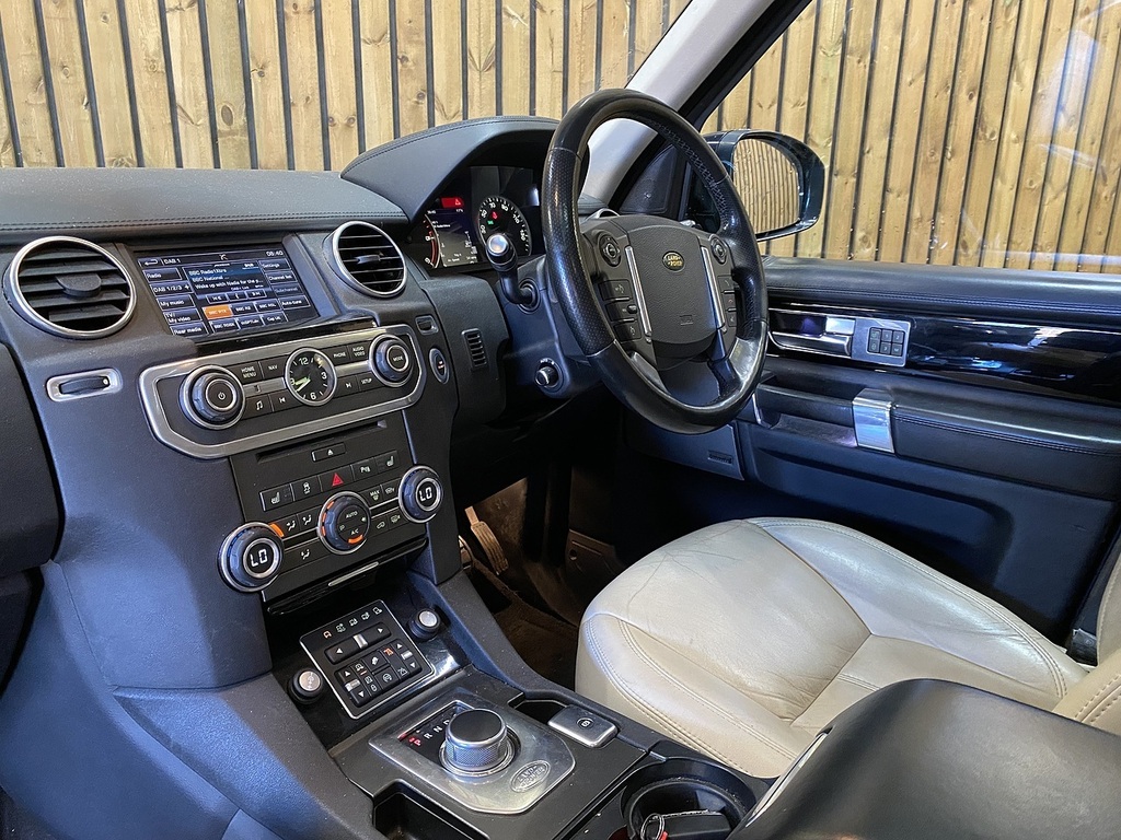 Land Rover Discovery 4 Sd V6 Hse Luxury Black #6