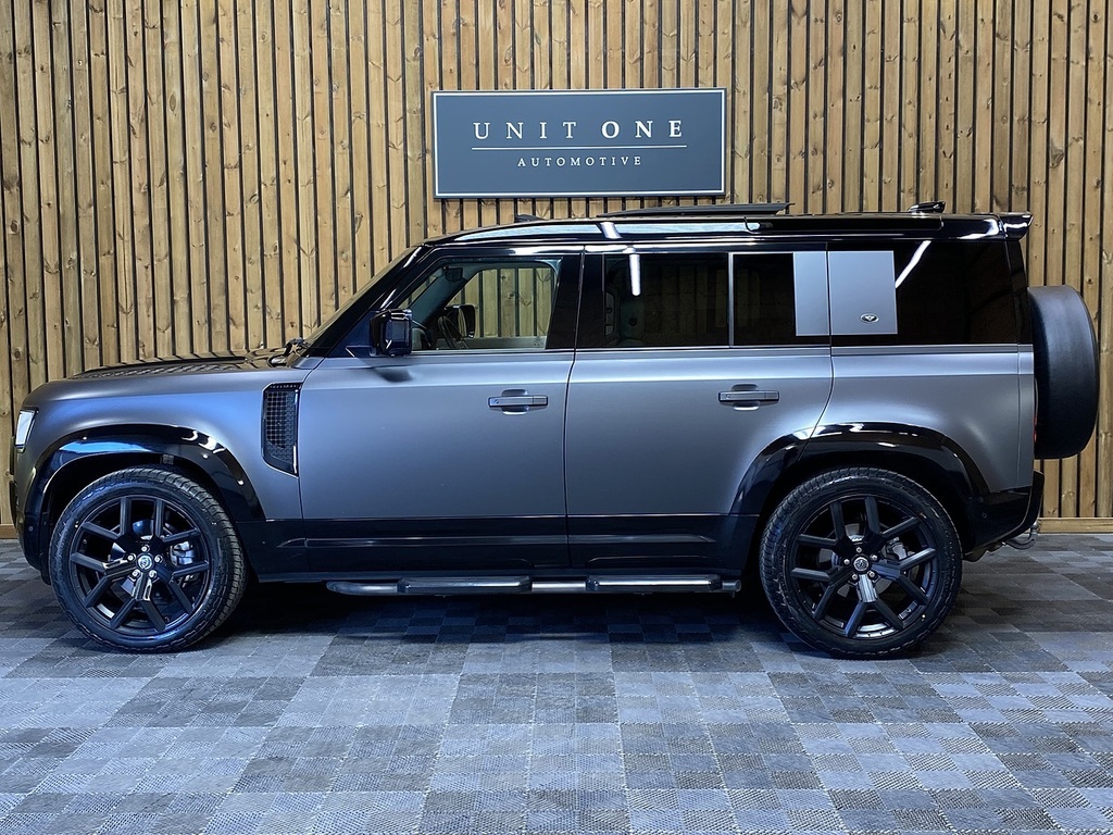 Land Rover Defender 110 Defender Se D Black #11