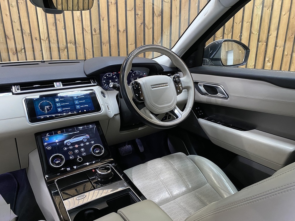 Land Rover Range Rover Velar D240 Hse OY69ORN Silver #4