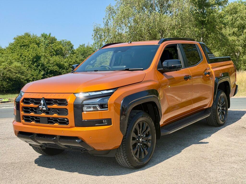 Mitsubishi L200 2.4 Bi-turbo Barbarian 4Wd Euro 6 Ss Orange #3