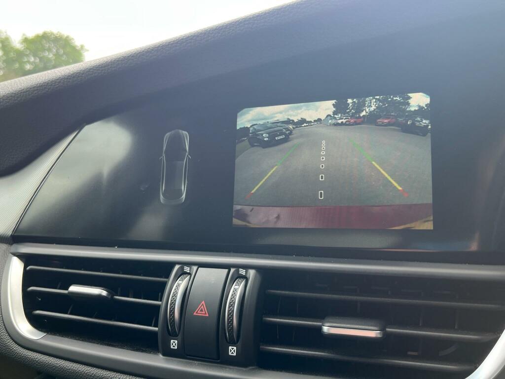 Alfa Romeo Giulia 2.0T Veloce Saloon Euro 6 Ss 2 #29