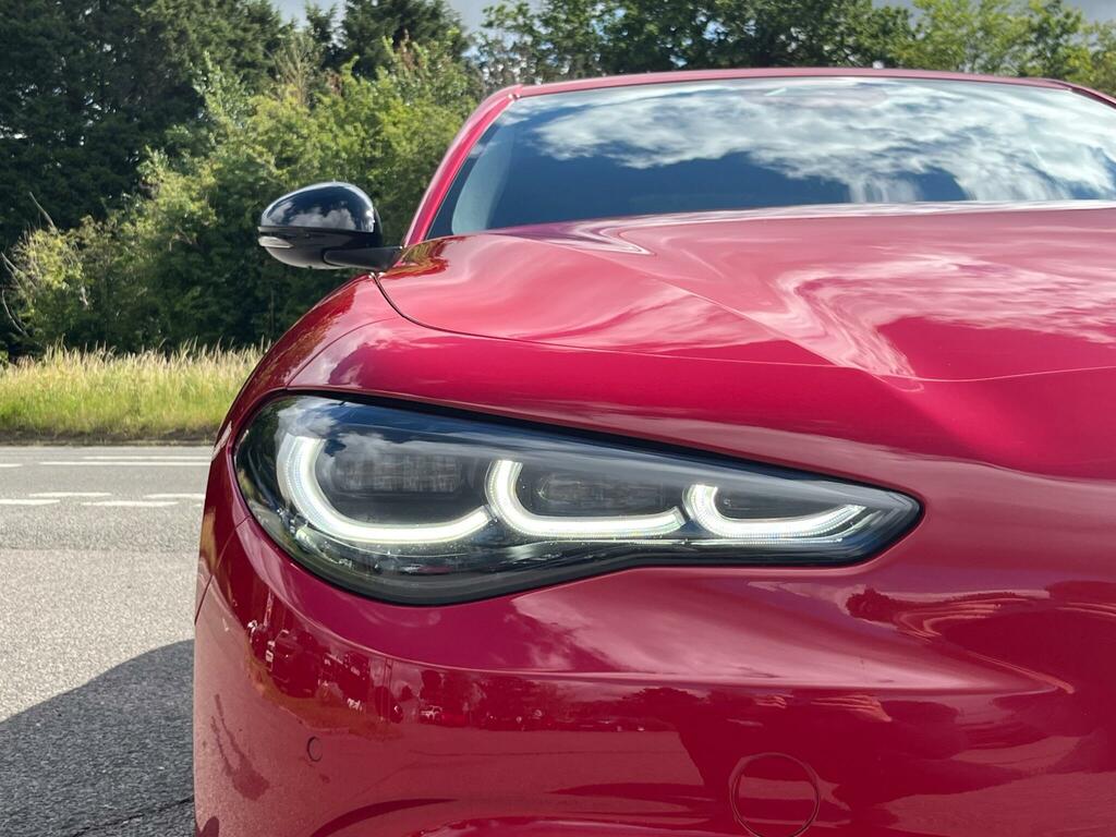 Alfa Romeo Giulia 2.0T Veloce Saloon Euro 6 Ss 2 #35