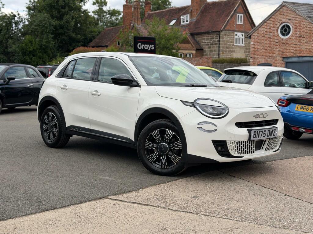 Fiat 600 1.2 Mhev Suv Hybrid E-dct Euro 6 Ss White