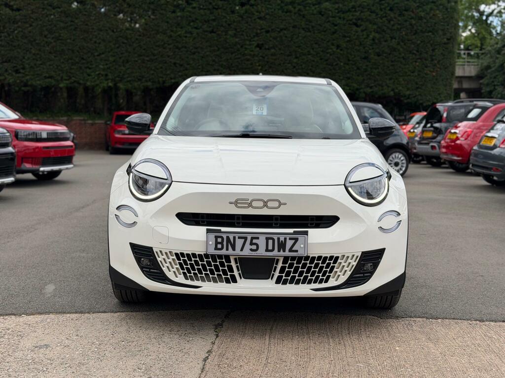 Fiat 600 1.2 Hybrid 48V Edct-6 2025 Black #26
