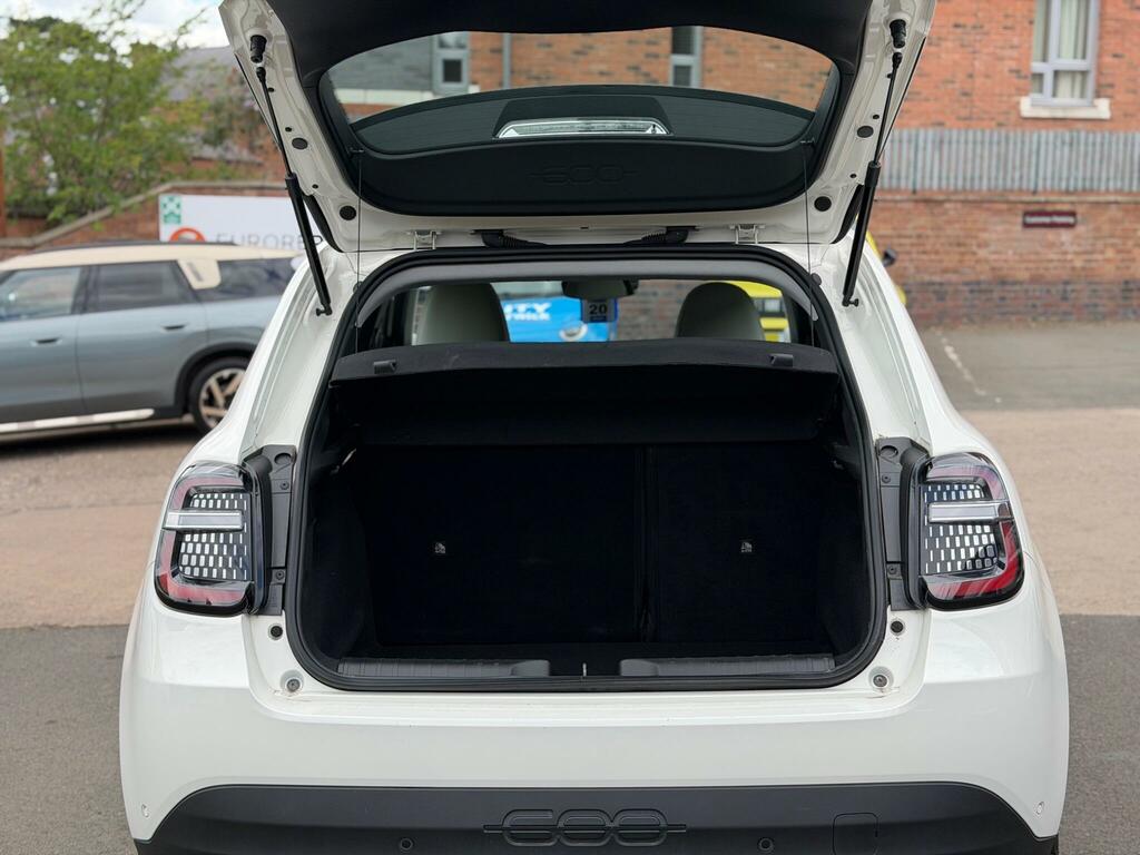 Fiat 600 1.2 Hybrid 48V Edct-6 2025 Black #34