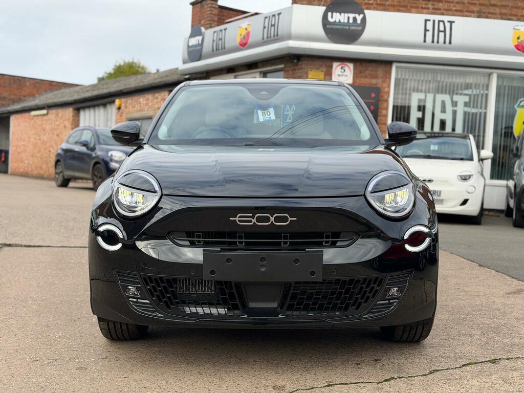Fiat 600 1.2 Mhev Suv Hybrid E-dct Euro 6 Ss Black #3