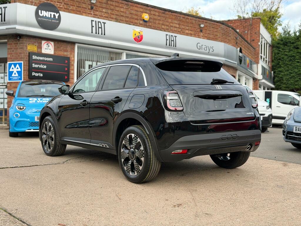 Fiat 600 1.2 Mhev Suv Hybrid E-dct Euro 6 Ss Black #2