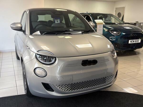 Fiat 500E 42Kwh Giorgio Armani