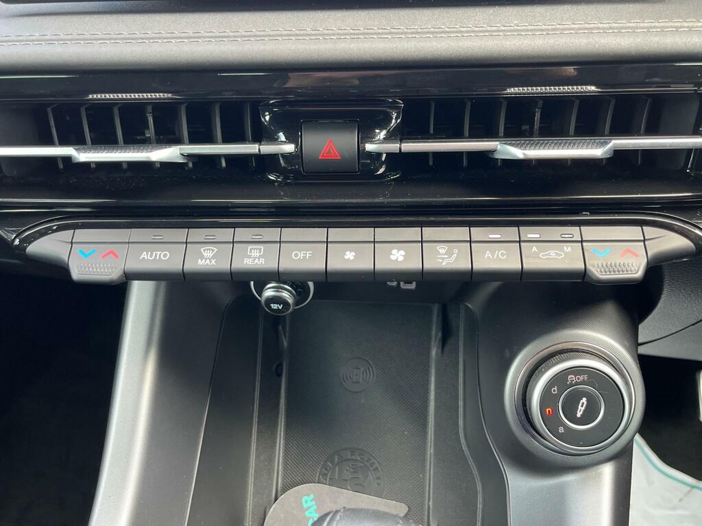 Alfa Romeo Tonale 2023 1.3 Vgt 15.5Kwh Speciale Suv Plug- Green #12