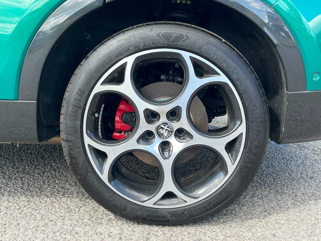 Alfa Romeo Tonale 2023 1.3 Vgt 15.5Kwh Speciale Suv Plug- Green #38