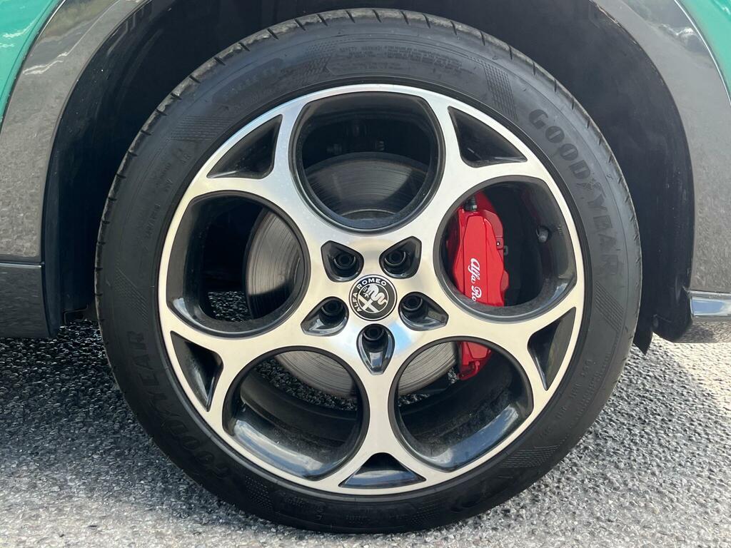 Alfa Romeo Tonale 2023 1.3 Vgt 15.5Kwh Speciale Suv Plug- Green #36